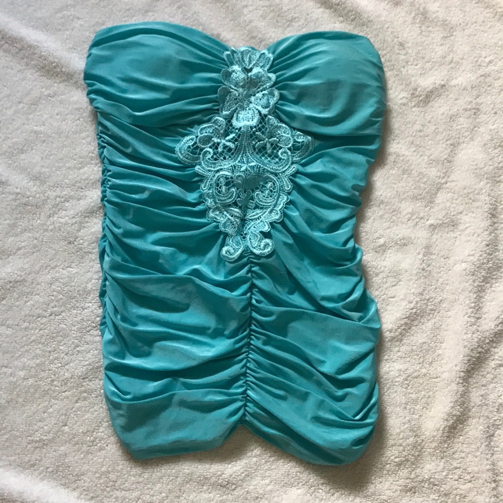 Strapless beautiful top